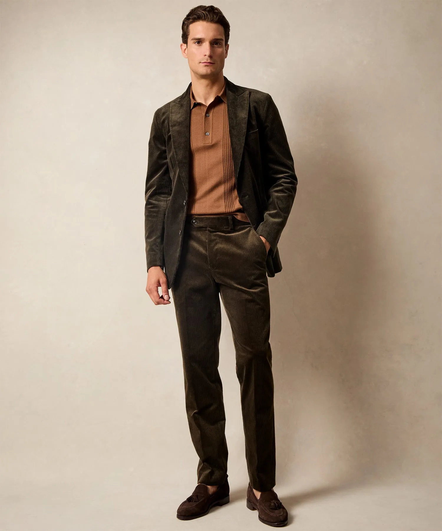 Italian Fine Wale Corduroy Sutton Suit in Dark Brown