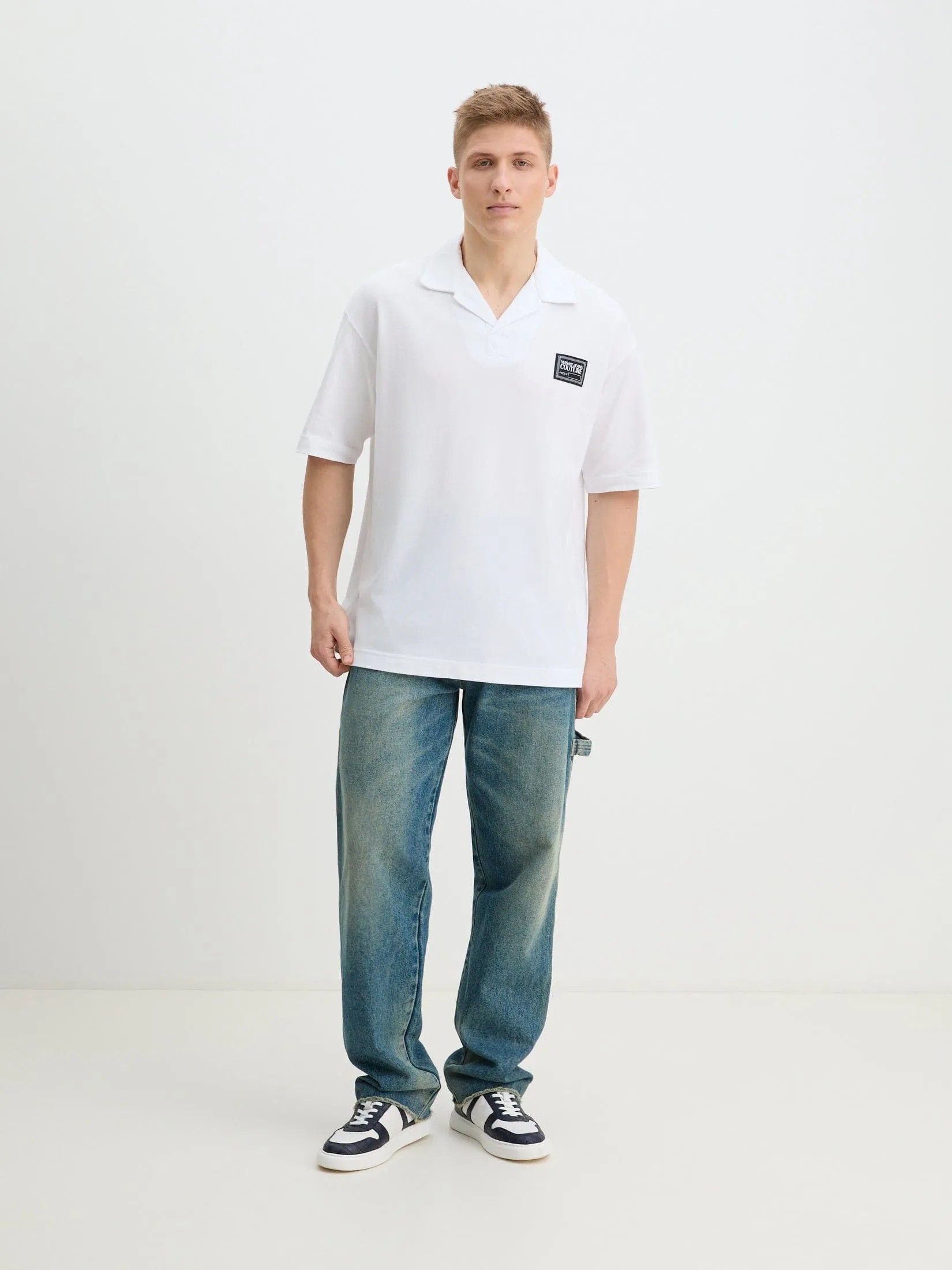 Versace Jeans Couture White Relaxed Polo Shirt – Effortless Minimalism -